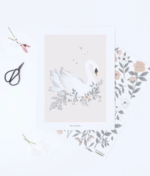 Lilipinso Décoration Murale Enfant Affiche Cygne En Papier Rose 4 Lilipinso Décoration Murale Enfant Affiche Cygne En Papier Rose – Image 4