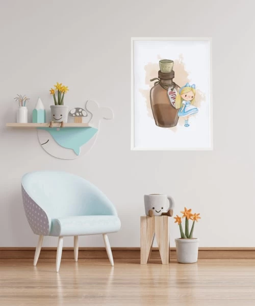 Crochetts Décoration Murale Enfant Impression Alice Pocion Marron Encadrée En Bois Blanc 43X33 Cm 2 Crochetts Décoration Murale Enfant Impression Alice Pocion Marron Encadrée En Bois Blanc 43X33 Cm – Image 2