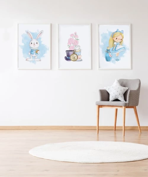 Crochetts Décoration Murale Enfant Pack Encadré Bois Blanc Impression Le Lapin Alice Et Fleurs 43X33 Cm 2 Crochetts Décoration Murale Enfant Pack Encadré Bois Blanc Impression Le Lapin Alice Et Fleurs 43X33 Cm – Image 2